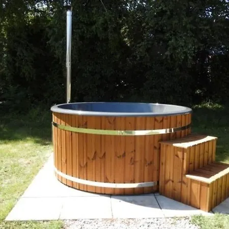 Pod Strzechą W Beskidach Bierna